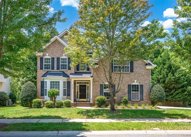 Property at 10104 Treetop Ln, Cornelius, NC 28031, 5 beds, 2.5 baths
