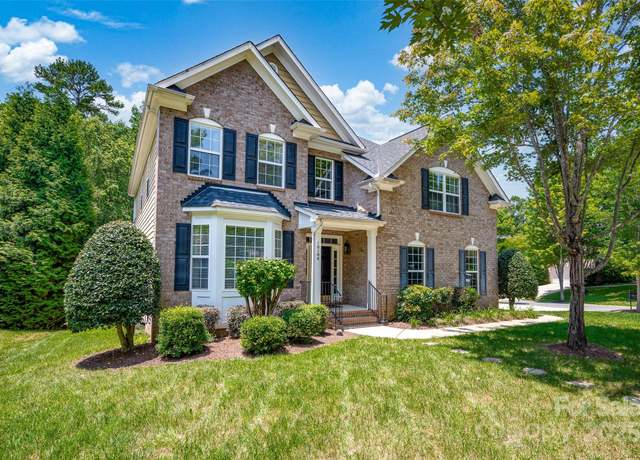 Property at 10104 Treetop Ln, Cornelius, NC 28031, 4 beds, 2.5 baths
