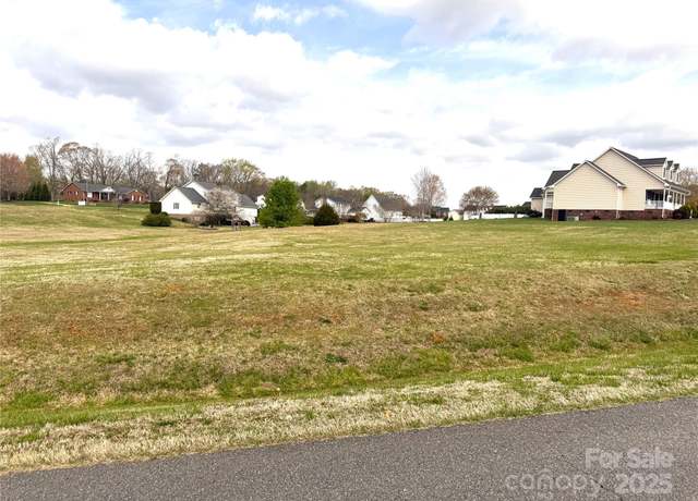 Property at 157 Sir Gregory Dr, Shelby, NC 28152