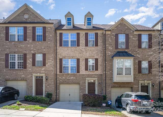 Property at 243 Lincoln St, Charlotte, NC 28203, 3 beds, 3.5 baths