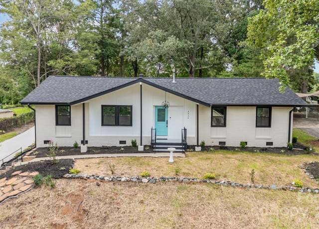 Property at 5624 Cherrycrest Ln, Charlotte, NC 28217, 4 beds, 2 baths