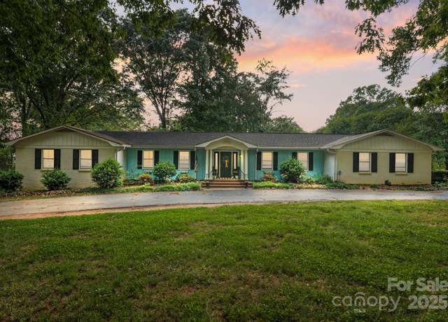 Property at 108 Augusta Dr, Statesville, NC 28625, 4 beds, 3 baths