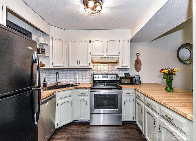 Property at 100 Willow Run Dr #26, Gastonia, NC 28056, 2 beds, 2 baths