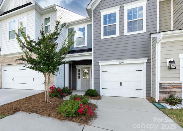 Property at 1206 Pebble Grove Dr, Clover, SC 29710, 3 beds, 3 baths