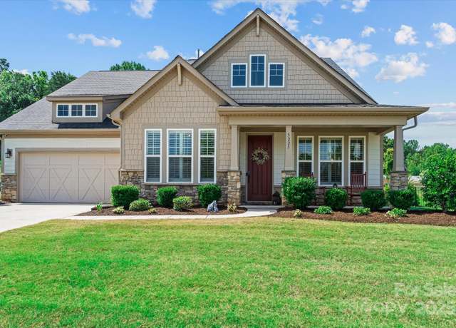 Property at 5225 Butternut Dr, Charlotte, NC 28215, 3 beds, 3.5 baths