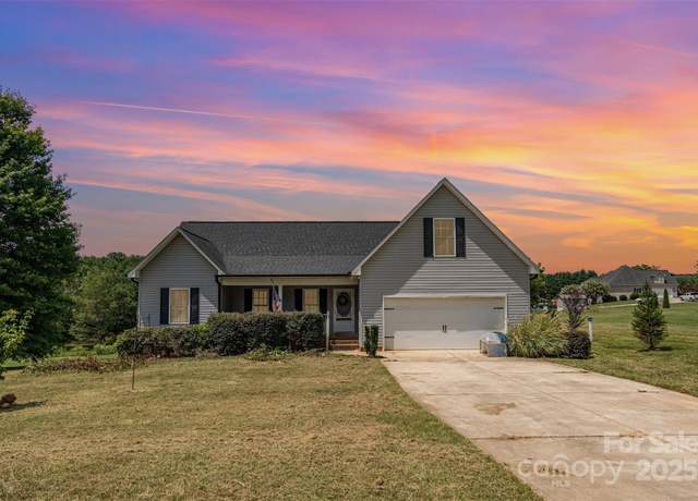 Property at 409 Delview Dr, Cherryville, NC 28021, 3 beds, 2 baths