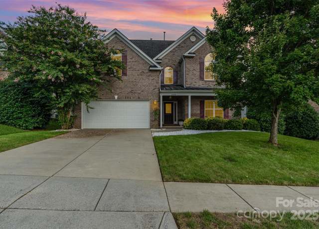 Property at 2274 Laurens Dr, Concord, NC 28027, 5 beds, 3.5 baths