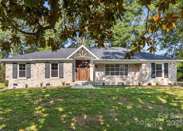 Property at 1915 Kingston Dr, Gastonia, NC 28052, 3 beds, 2 baths