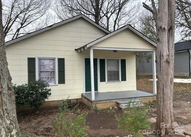 Property at 821 S Oakland St, Gastonia, NC 28054, 2 beds, 1 bath