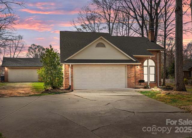 Property at 8260 Graham Rd, Denver, NC 28037, 3 beds, 2 baths