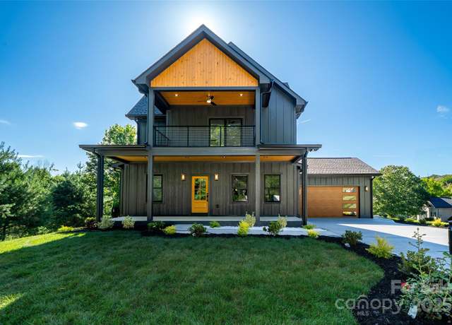 Property at 253 Eagles Eye Dr, Hendersonville, NC 28792, 4 beds, 3.5 baths