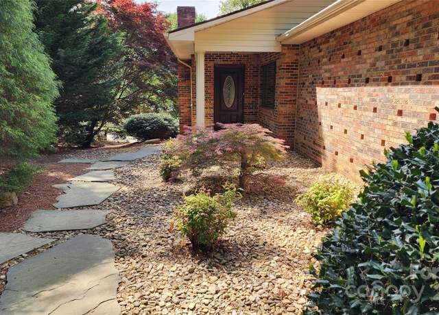 Property at 2076 Jay Clark Rd, Morganton, NC 28655, 3 beds, 3 baths