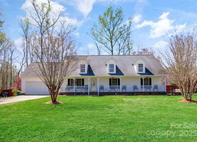 Property at 705 Sagrada Dr, York, SC 29745, 3 beds, 2 baths