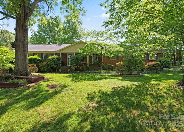 Property at 653 Ferndale Dr, Rock Hill, SC 29730, 3 beds, 2 baths