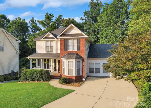 Property at 3705 Chesapeake Pl, Waxhaw, NC 28173, 4 beds, 3.5 baths