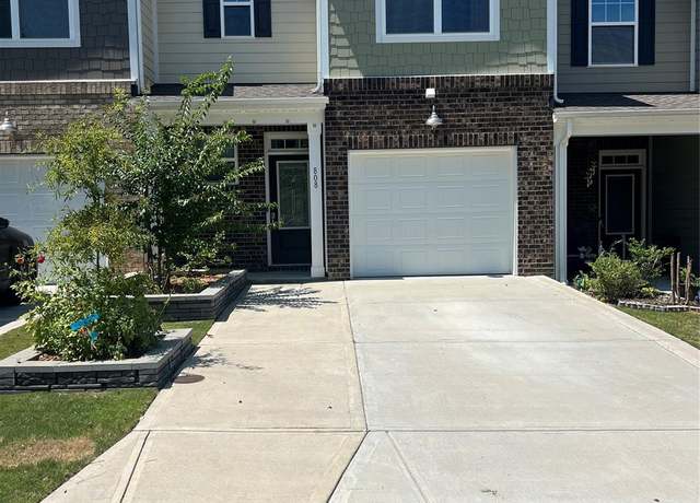 Property at 808 Gable Oak Ln, Fort Mill, SC 29708, 3 beds, 2.5 baths