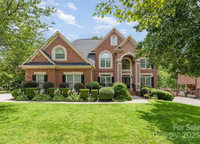 Property at 14332 Timbergreen Dr, Huntersville, NC 28078, 5 beds, 4 baths