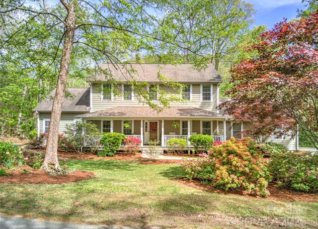 Property at 31 Fiver Ln, Asheville, NC 28803, 4 beds, 2.5 baths