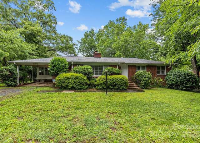Property at 6207 Robinson Church Rd, Charlotte, NC 28215, 3 beds, 2 baths