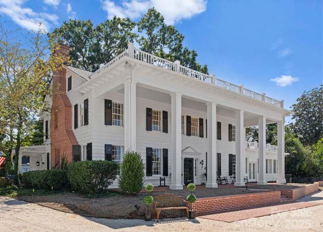 Property at 4016 Nettie Ct, Charlotte, NC 28211, 6 beds, 4.5 baths