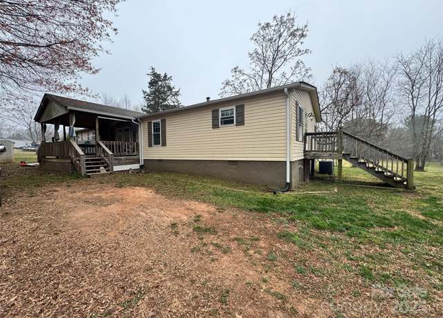 Property at 3103 Blue Ridge Dr, Shelby, NC 28150, 3 beds, 2 baths