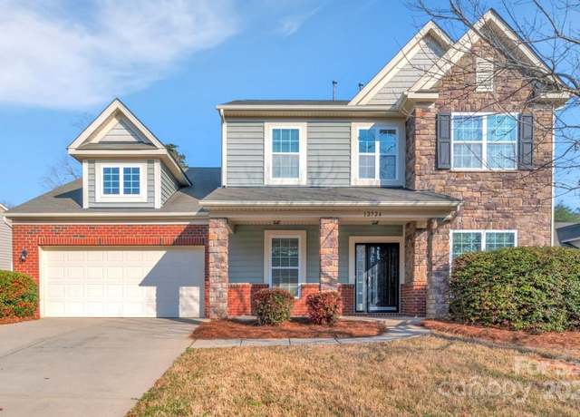 Property at 12724 Hunting Birds Ln, Charlotte, NC 28278, 4 beds, 2.5 baths