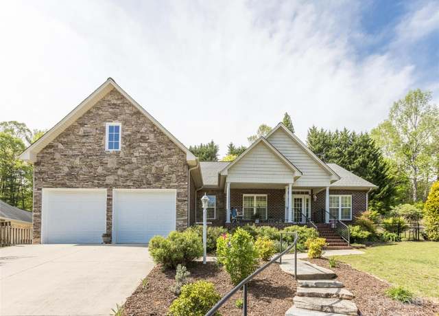 Property at 508 Yorktown Ct, Lenoir, NC 28645, 3 beds, 3 baths