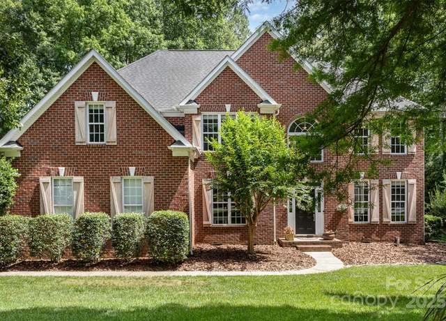 Property at 6419 Antioch Ct, Matthews, NC 28104, 4 beds, 3.5 baths