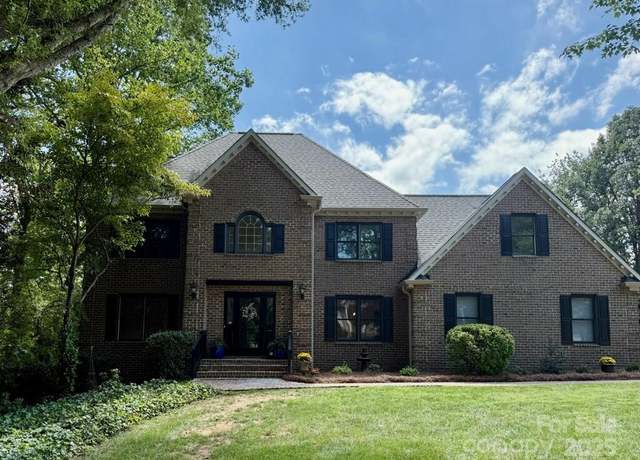 Property at 147 Old Squaw Rd, Mooresville, NC 28117, 3 beds, 2.5 baths