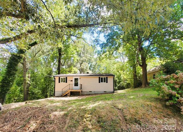 Property at 216 E Georgia Ave, Bessemer City, NC 28016, 2 beds, 1 bath