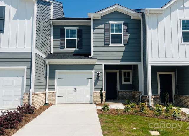 Property at 1734 Braemar Village Dr, Monroe, NC 28110, 3 beds, 2.5 baths