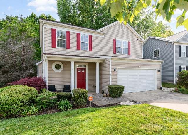 Property at 3915 Planters Watch Dr, Charlotte, NC 28278, 3 beds, 2.5 baths