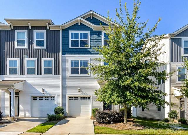 Property at 2313 Lazette Dr, Charlotte, NC 28216, 4 beds, 3.5 baths