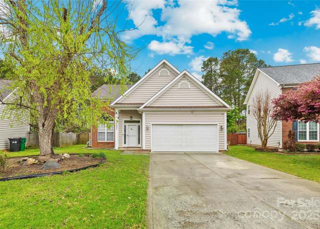 Property at 13521 Michael Lynn Rd, Charlotte, NC 28278, 4 beds, 2.5 baths