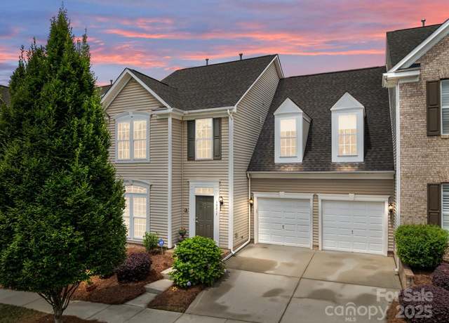 Property at 10217 Linksland Dr, Huntersville, NC 28078, 4 beds, 3.5 baths