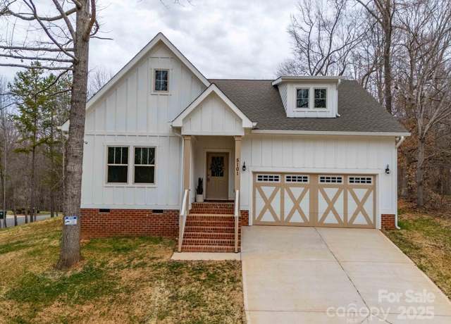 Property at 5101 Thornhill Dr, Gastonia, NC 28052, 3 beds, 2 baths