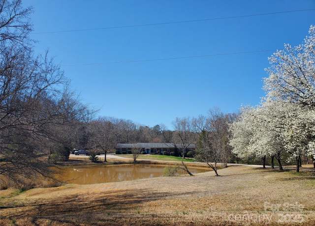 Property at 10843 Caroline Acres Rd, Fort Mill, SC 29707, 5 beds, 3.5 baths