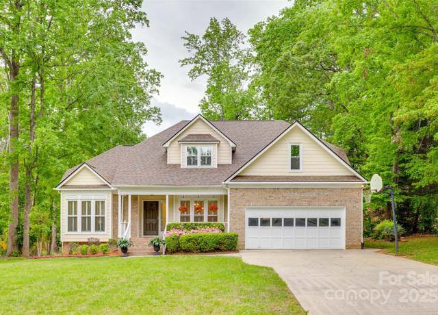 Property at 2345 Sparrow Dr, Rock Hill, SC 29732, 5 beds, 2.5 baths