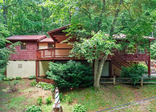 Property at 125 Heartland Ln, Burnsville, NC 28714, 3 beds, 2 baths