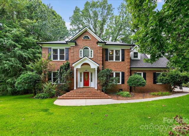 Property at 833 Spring Oaks Dr, Weddington, NC 28104, 4 beds, 2.5 baths