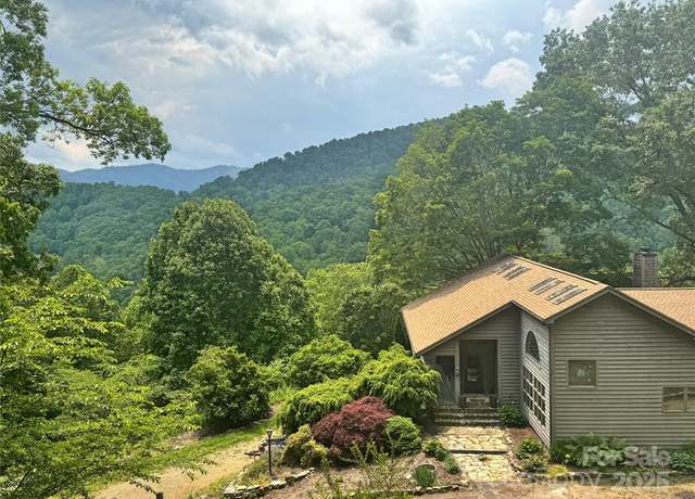 Property at 311 Pisgah Mine Rd, Burnsville, NC 28714, 4 beds, 3.5 baths