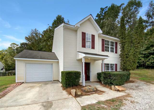 Property at 3219 Irwin Valley Ct, Charlotte, NC 28269, 3 beds, 2.5 baths