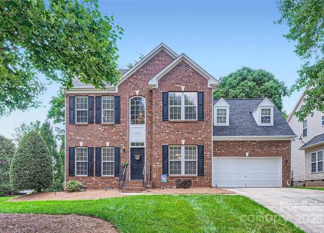 Property at 1220 Elrond Dr NW, Charlotte, NC 28269, 4 beds, 2.5 baths
