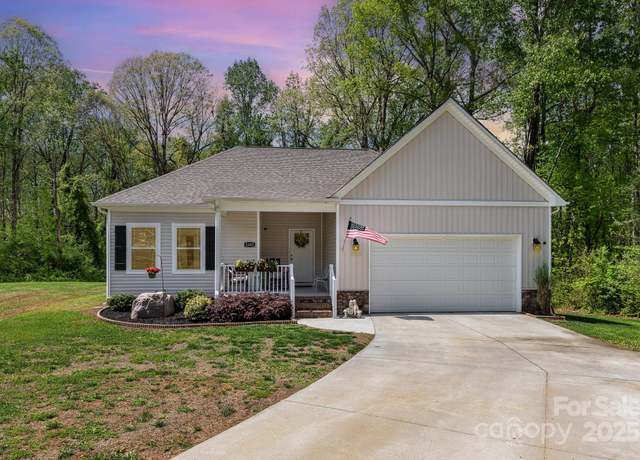 Property at 2402 Winfield St, Kannapolis, NC 28083, 3 beds, 2 baths