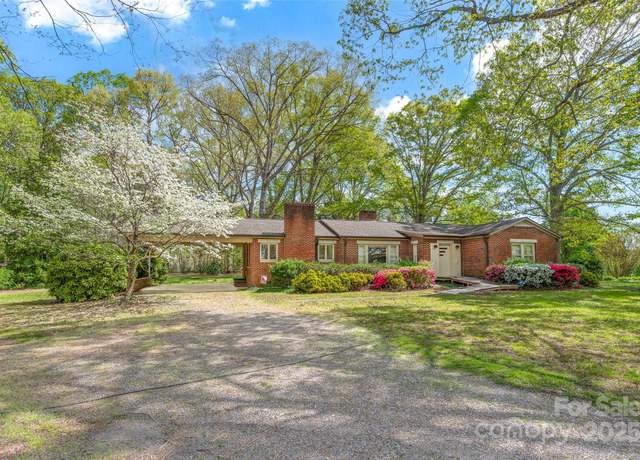 Property at 252 Stamey Farm Rd, Statesville, NC 28677, 3 beds, 1.5 baths