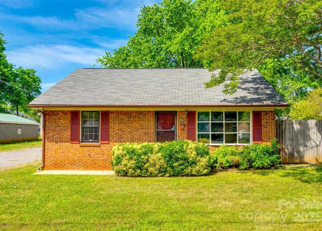 Property at 862 Eastwood Dr, Rock Hill, SC 29730, 2 beds, 1 bath