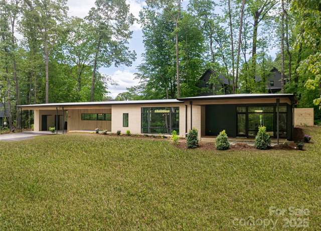 Property at 129 English Dr, Candler, NC 28715, 3 beds, 2.5 baths