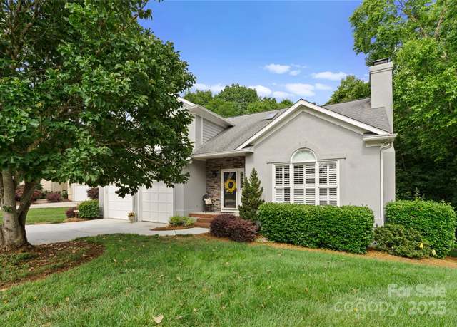 Property at 4101 Fairway Downs Ct #9, Charlotte, NC 28277, 3 beds, 2.5 baths