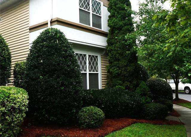 Property at 13704 Aldenbrook Dr, Huntersville, NC 28078, 3 beds, 2.5 baths