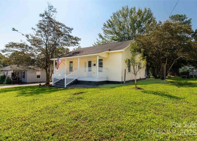 Property at 206 Mcconnell St, Clover, SC 29710, 2 beds, 2 baths